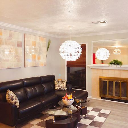 2 Bedrooms Robinwood Condo ノークロス エクステリア 写真